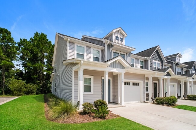 7223 Bellacroft Dr in Leland, NC - Foto de edificio - Building Photo