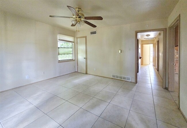 8224 Campanella Dr, Unit 09205 in Dallas, TX - Building Photo - Building Photo