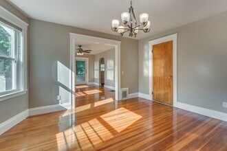 26 Boylston Rd in Newton, MA - Building Photo - Building Photo