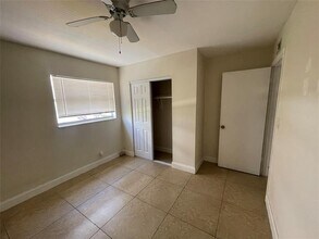 607 NE 29th Dr in Wilton Manors, FL - Foto de edificio - Building Photo