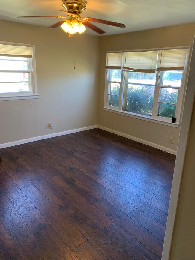1515 Dallas St in Plainview, TX - Foto de edificio - Building Photo