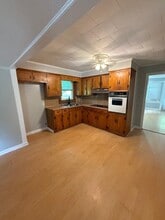 725 W Holly Hill Rd in Thomasville, NC - Building Photo - Building Photo