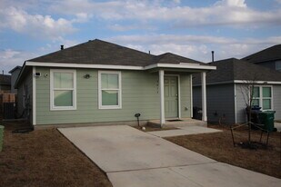 8615 Astral Pl in San Antonio, TX - Building Photo