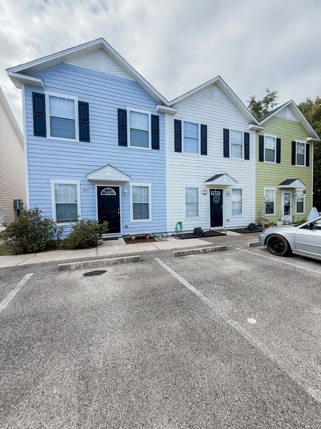 31 Old Courthouse Way in Crawfordville, FL - Building Photo - Building Photo