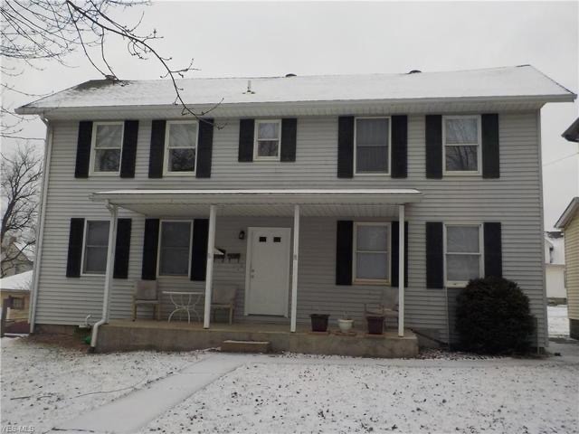 property at 1205 1/2 Pershing Rd