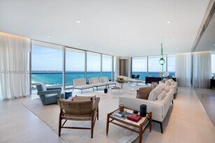 10203 Collins Ave in Bal Harbour, FL - Building Photo