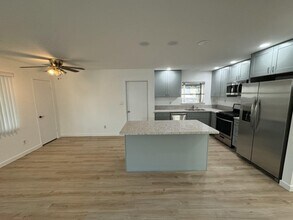 555 Fig Ave in Chula Vista, CA - Building Photo - Building Photo