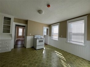 11 Roma St in Bristol, RI - Building Photo - Building Photo