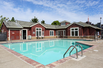 Summer Creek Apartments in Tigard, OR - Building Photo - Building Photo