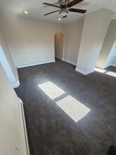 1209 Lincoln Ave in Prospect Park, PA - Foto de edificio - Building Photo