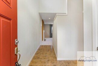 24220 SE 258th Way in Maple Valley, WA - Building Photo - Building Photo