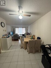 72 Lake Ave in Richmond Hill, ON - Building Photo - Building Photo