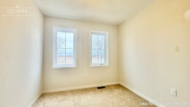 43 Kingbird Cmn in Cambridge, ON - Building Photo - Building Photo