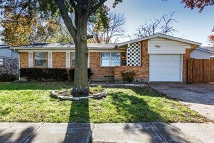 4526 Hanover Dr in Garland, TX - Building Photo