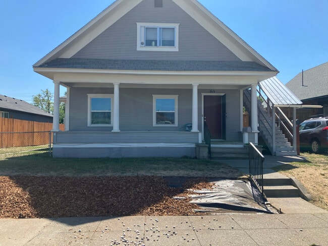 1707 W Mansfield Ave