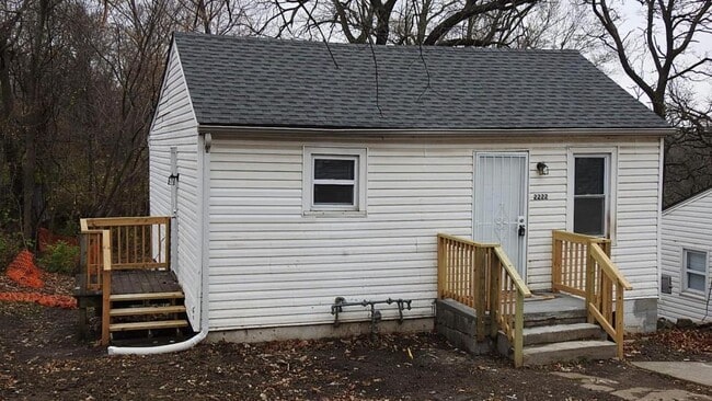 2222 S Arlington Ave in Independence, MO - Building Photo - Building Photo