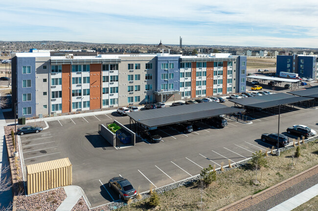 Academy Heights in Colorado Springs, CO - Foto de edificio - Building Photo