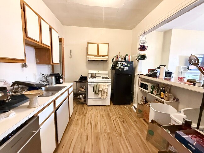 26 Symphony Rd, Unit 4