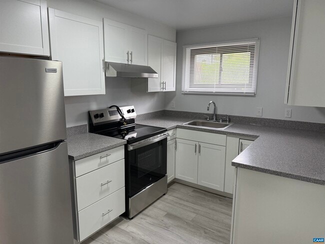 115 Apple Tree Rd in Charlottesville, VA - Building Photo - Building Photo