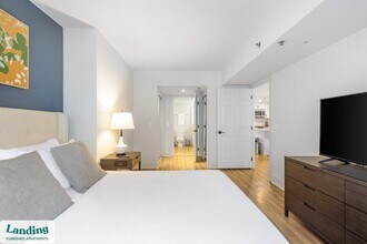 1221 S Eads St, Unit 02-0516 in Arlington, VA - Building Photo - Building Photo