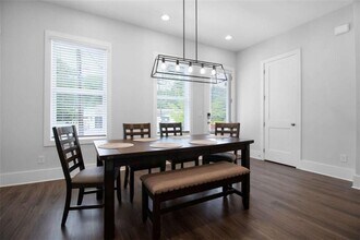 2443 Sycamore Rd NW in Atlanta, GA - Building Photo - Building Photo