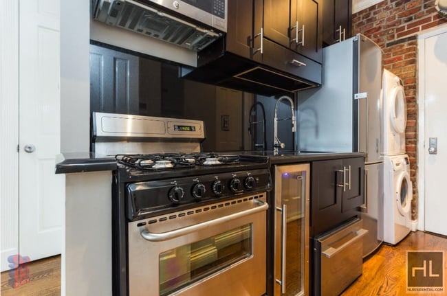 E 3RD ST. in New York, NY - Building Photo - Building Photo