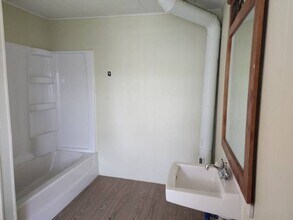 171 3rd St in Newport, VT - Building Photo - Building Photo