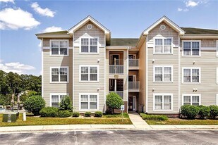 3332 Harbour Pointe Pl in Fayetteville, NC - Building Photo