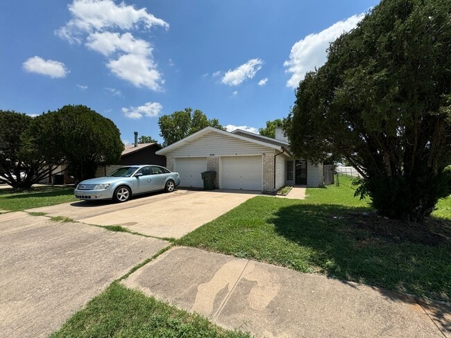 2112 Hinkle Ave, Unit Unit B in Killeen, TX - Building Photo - Building Photo