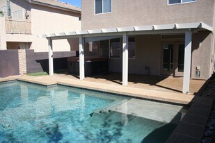 7115 Quarterhorse Ln in Las Vegas, NV - Building Photo