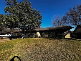 1128 Zelda Dr in Hurst, TX - Building Photo