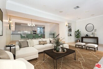 9323 Burton Wy in Beverly Hills, CA - Foto de edificio - Building Photo