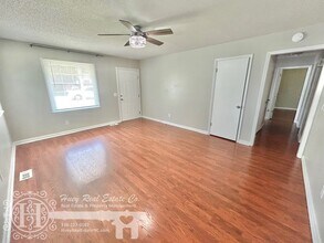 339 Thompson St in Burlington, NC - Building Photo - Building Photo