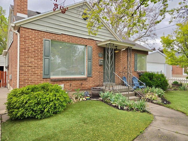 1001 E Lorraine Dr in Millcreek, UT - Building Photo - Building Photo