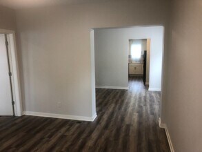 949 Fulton St W in Grand Rapids, MI - Building Photo - Building Photo