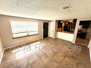 12409 SW 2nd St in Yukon, OK - Building Photo - Building Photo