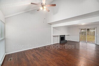 3541 NE 72nd Terrace in Gladstone, MO - Building Photo - Building Photo