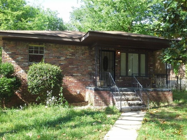 property at 816 Northwood Dr