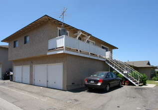 16542 Sabot Ln in Huntington Beach, CA - Building Photo - Building Photo