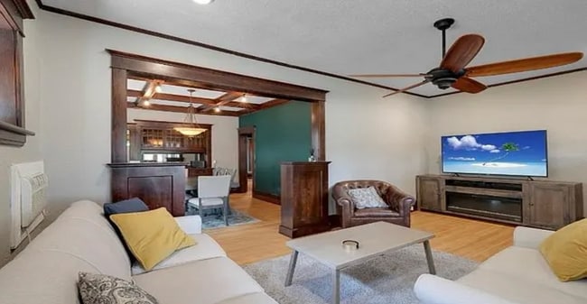 1823 N Girard Ave in Minneapolis, MN - Foto de edificio - Building Photo