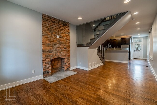 property at 160-162-162 E 3rd Ave