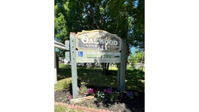 701 N Madison St in Madisonville, TX - Building Photo - Building Photo