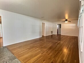 635 Rockhill Dr in San Antonio, TX - Building Photo - Building Photo