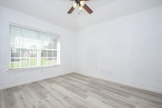 3626 Stratford Town Ln