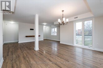 35 Madelaine Dr in Barrie, ON - Building Photo - Building Photo