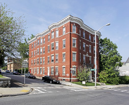 82 Elm St Apartments