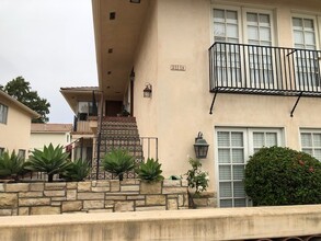 Natoma Apartments in Santa Barbara, CA - Foto de edificio - Building Photo