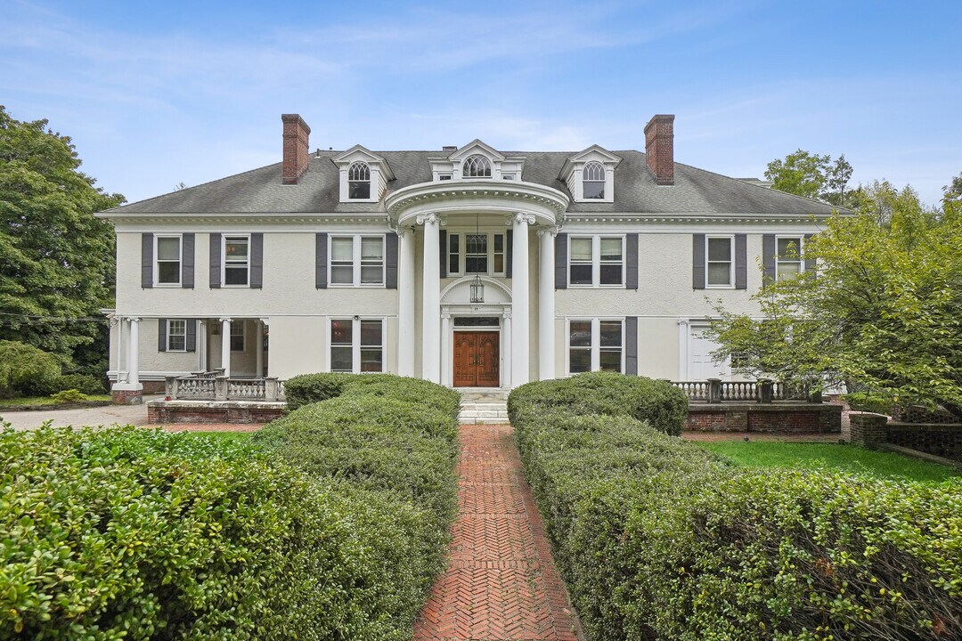25 Prospect Ave in Montclair, NJ - Building Photo