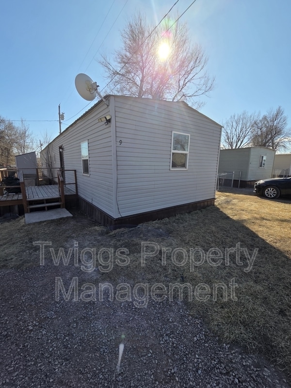 property at 107 Gumbo Dr