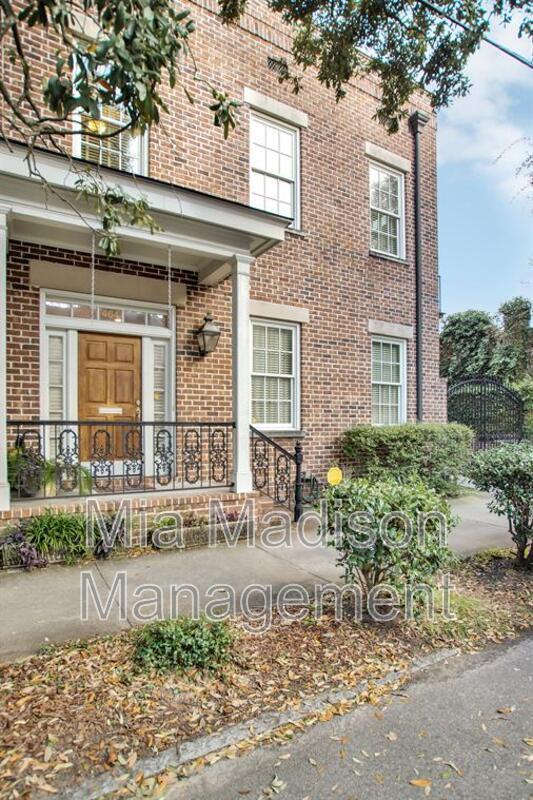 property at 464 Montgomery St